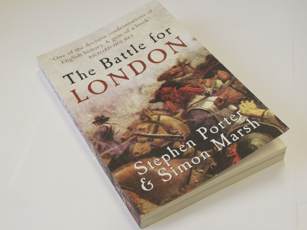mwclassiccameras-20230428-357 The Battle for London, book by Stephen Porter & Simon Marsh c2012. Softbound. 160 pages in English