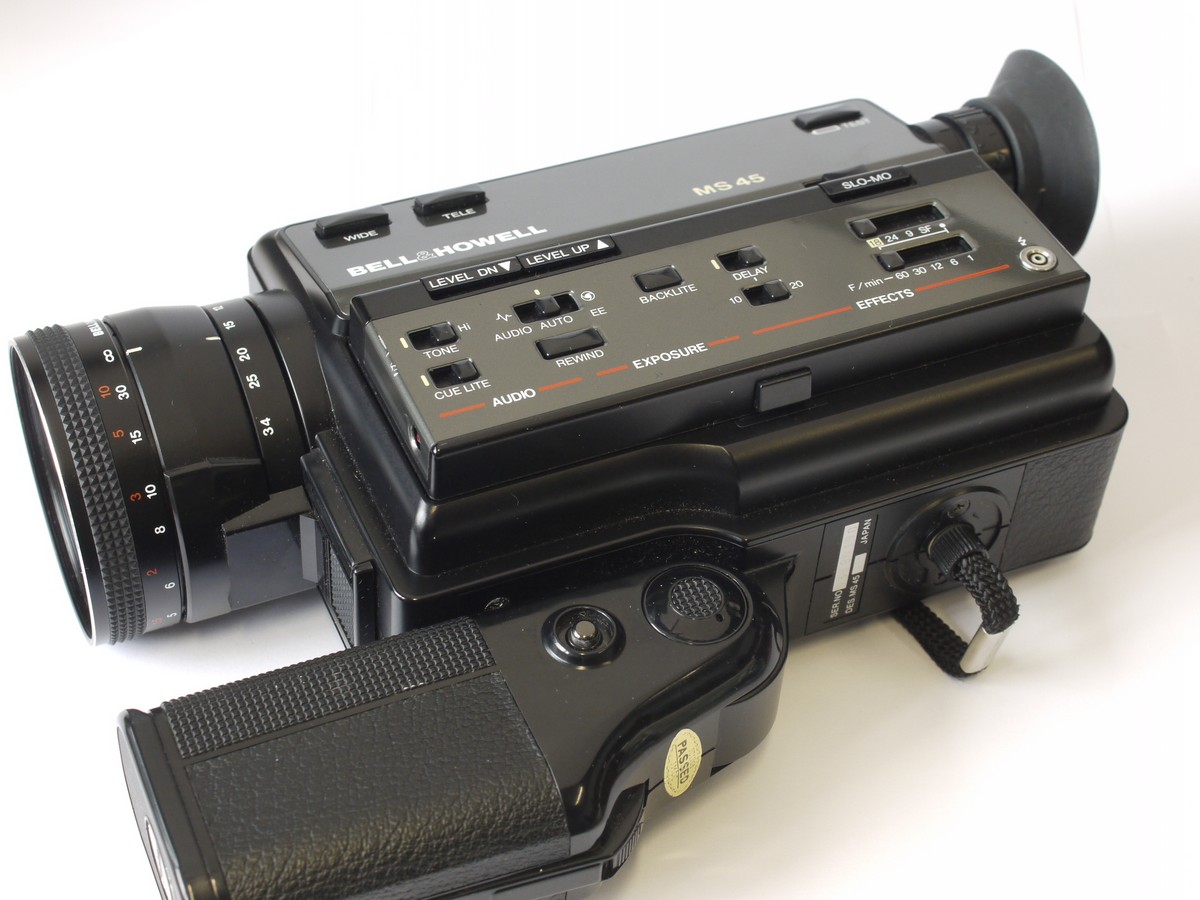 mwclassiccameras-20230428-42 Bell & Howell MS45 Super 8 camera with 8.5-34mm f1.2 Zoom Macro lens, with small strap. APPARENTLY NON-WORKING