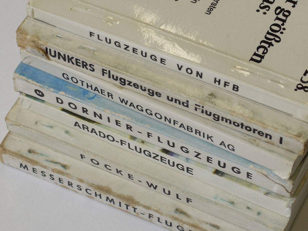 mwclassiccameras-20230505-5 Der Flieger Luftfahrt-Verlag Set of Seven pocket books by Walter Zuerl on early German Aircrafts (1910s-1940s). In German