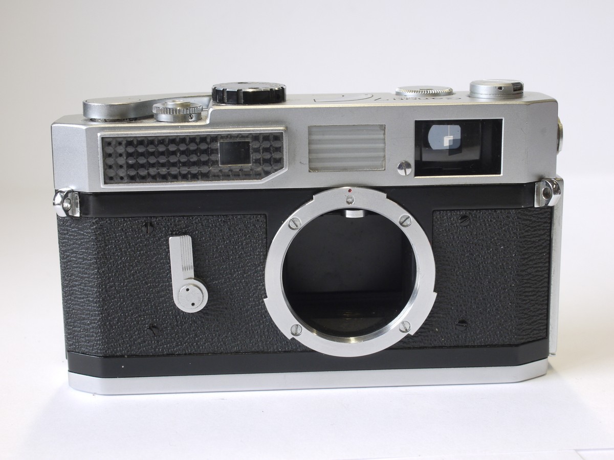 mwclassiccameras-20230512-23 Canon 7 selenium metered chrome Leica Copy body, Leica L39 screw mount