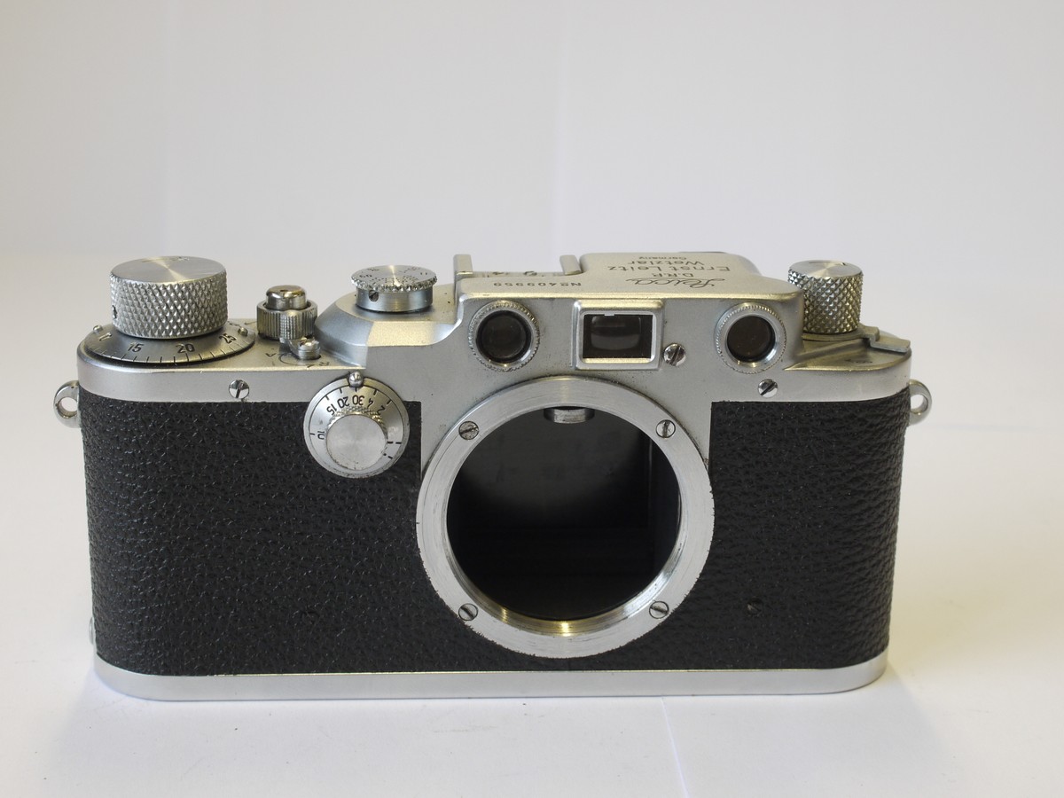 mwclassiccameras-20230602-153 Leica IIIc Chrome body (No.409959) NON-WORKING SHUTTER