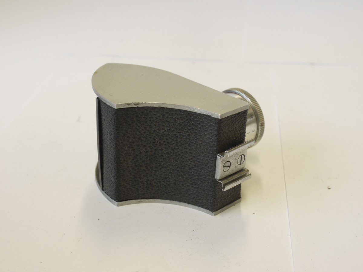 mwclassiccameras-20230602-334 Kuhn Wetzlar Flexameter shoe mounting waist-level finder with 50mm f2.8 Rekatar focusing lens
