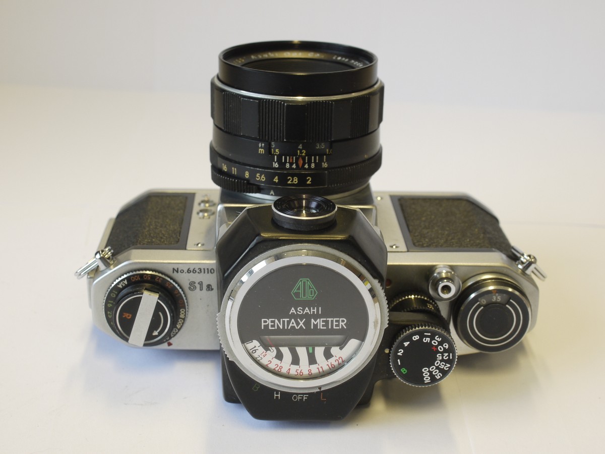 mwclassiccameras-20230602-51 Pentax S1A with CDS Metering prism finder + 55mm f2 Super Takumar M42 screw mount lens