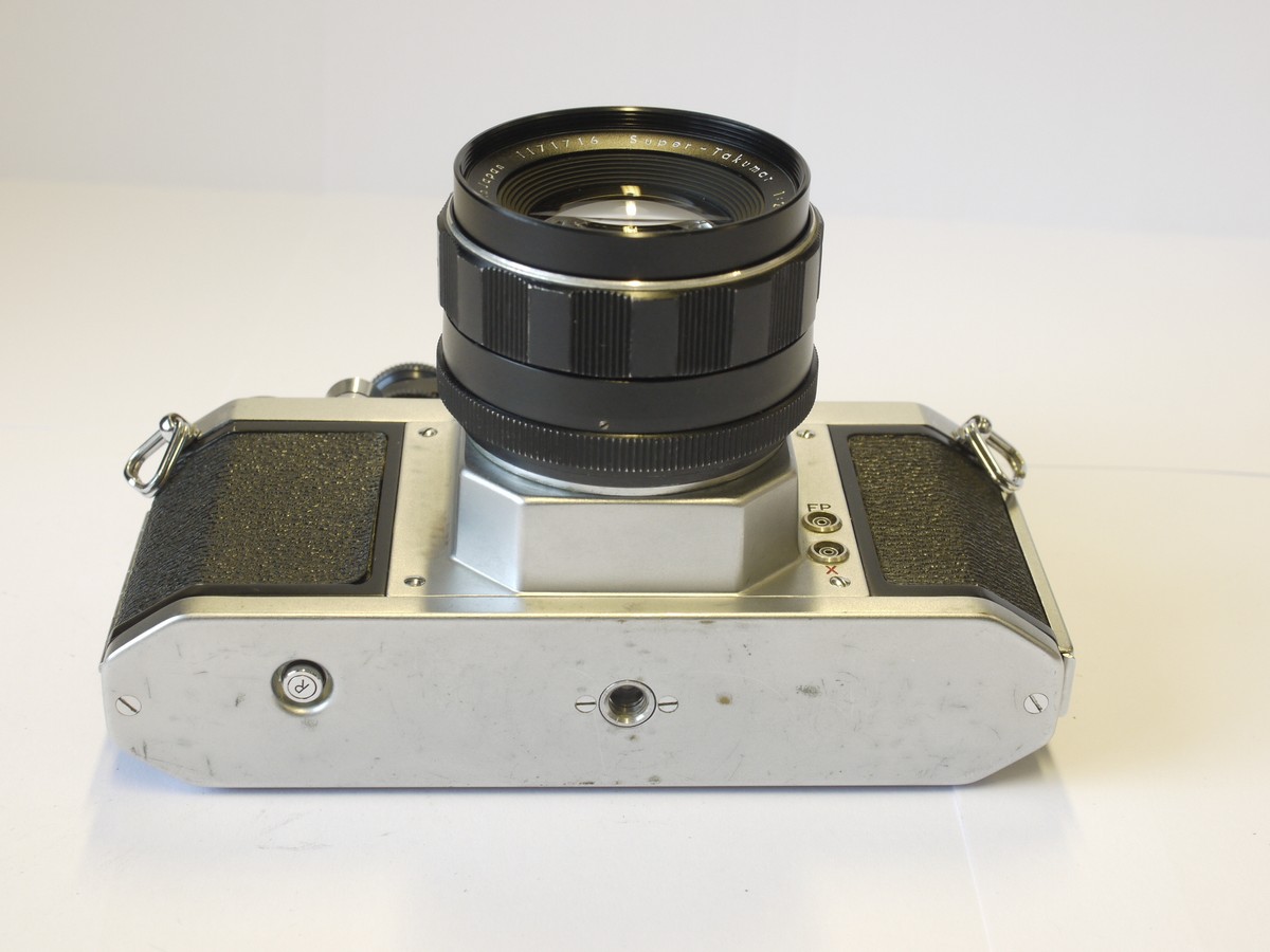 mwclassiccameras-20230602-52 Pentax S1A with CDS Metering prism finder + 55mm f2 Super Takumar M42 screw mount lens