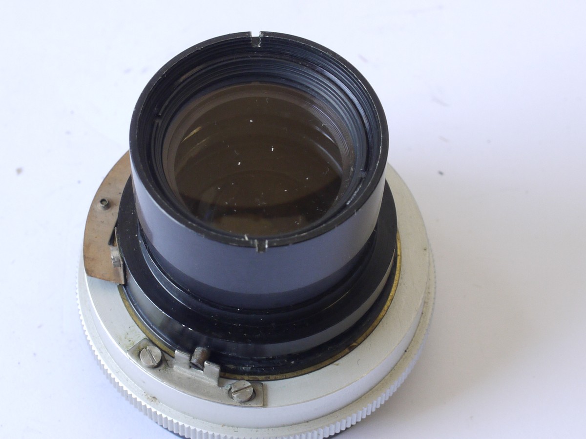 mwclassiccameras-20230707-120 Canon 50mm f1.8 black lens only, with Iris Diaphragm. Originally an L39 RF coupled Canon/Leica lens, but now missing its barrel/mount