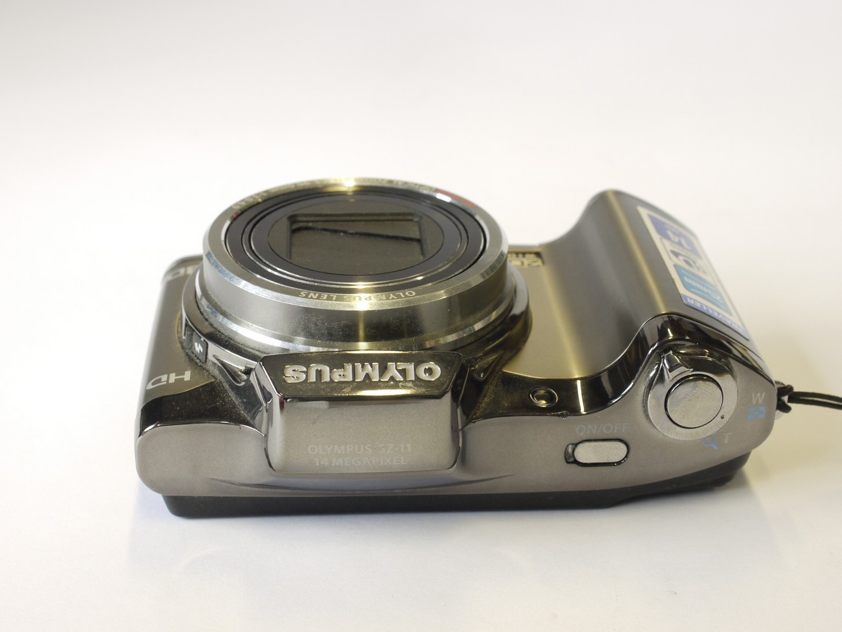 Olympus SZ-11 14MP Digital compact camera, Silver coloured, with 