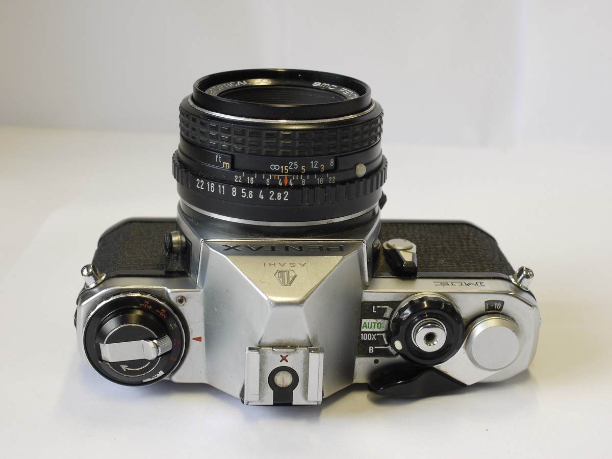 mwclassiccameras-20230721-25 Pentax ME chrome + 50mm f2 SMC Pentax-M lens
