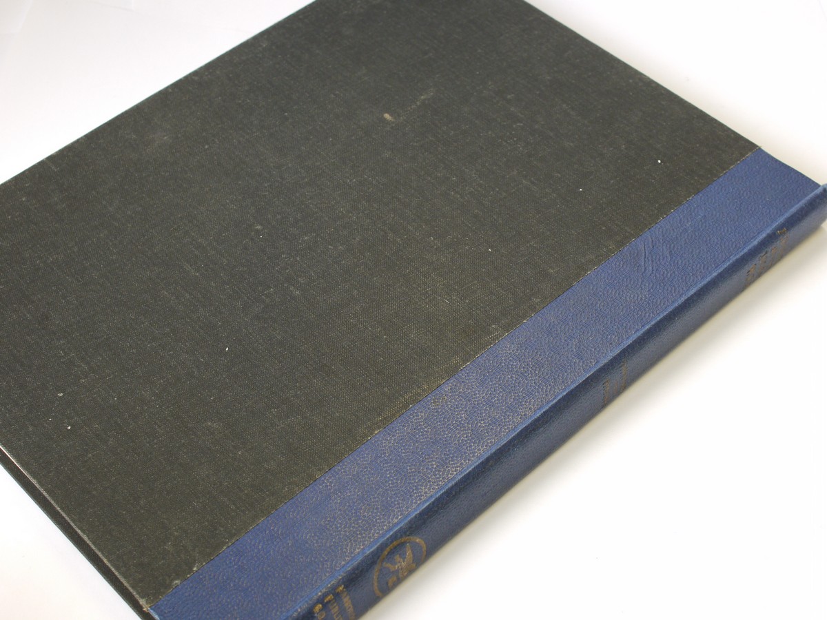 mwclassiccameras-20230804-206 Aircraft of the 1914-18 War, book by Thetford & Riding c1946. Hardbound. 126 pages in English