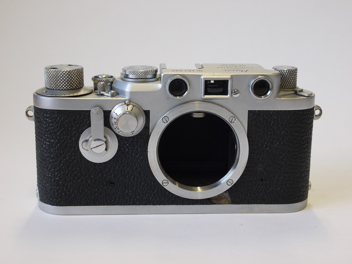 mwclassiccameras-20230825-23 Leica IIIf Black-Dial body, with delayed action (No.461585)