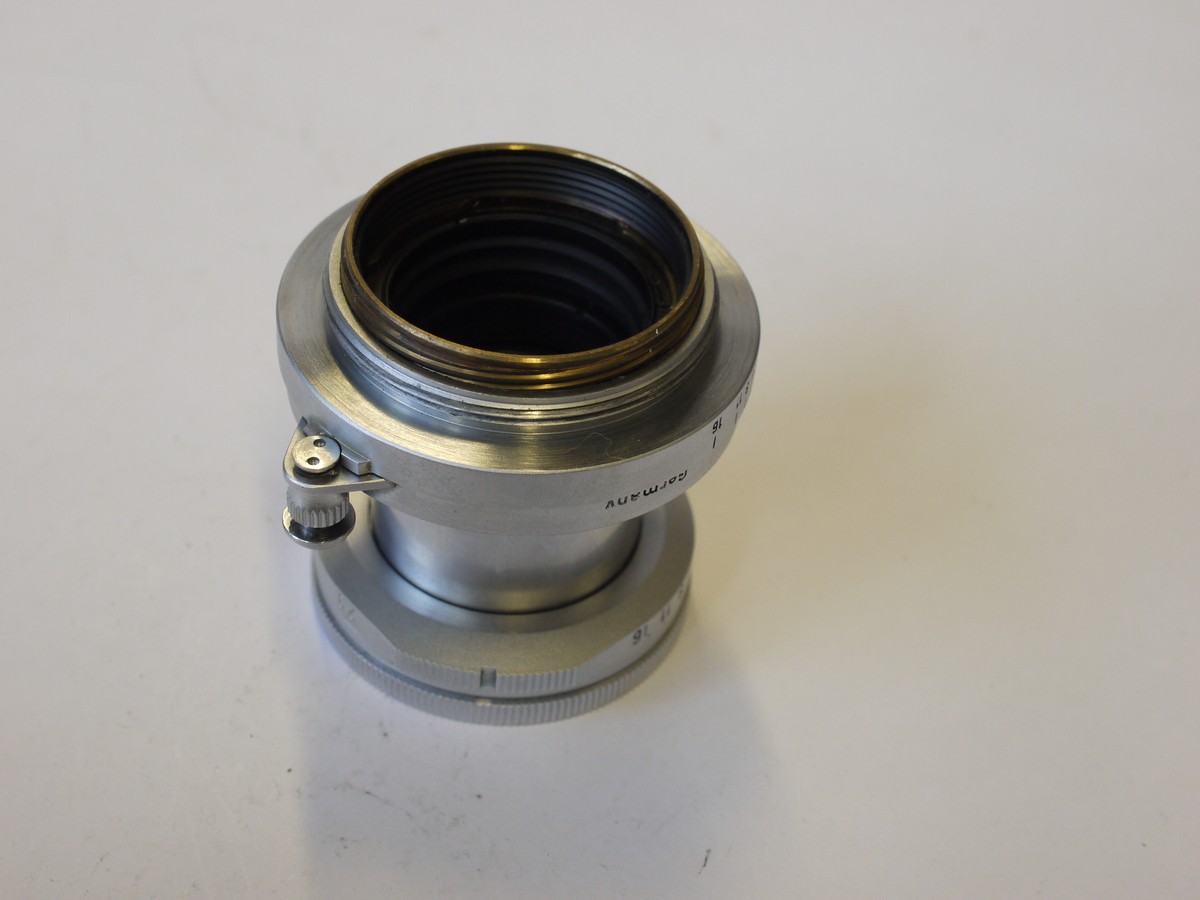 mwclassiccameras-20230825-312 Leitz 5cm f2.8 Elmar-L39 coated chrome collapsible lens (No.1551423)