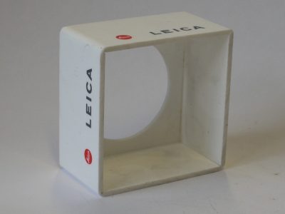 Leitz "Leica" white perspex lens display stand for lens diameter 60mm (83 x 83 x 45mm) Article Nr.941330