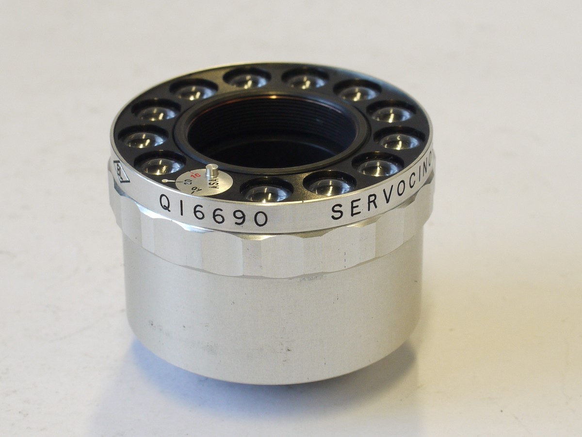 mwclassiccameras-20230915-101 Som Berthiot 12.5mm f1.8 Servocinor BL selenium metered chrome lens in 8mm cine "D" mount + caps