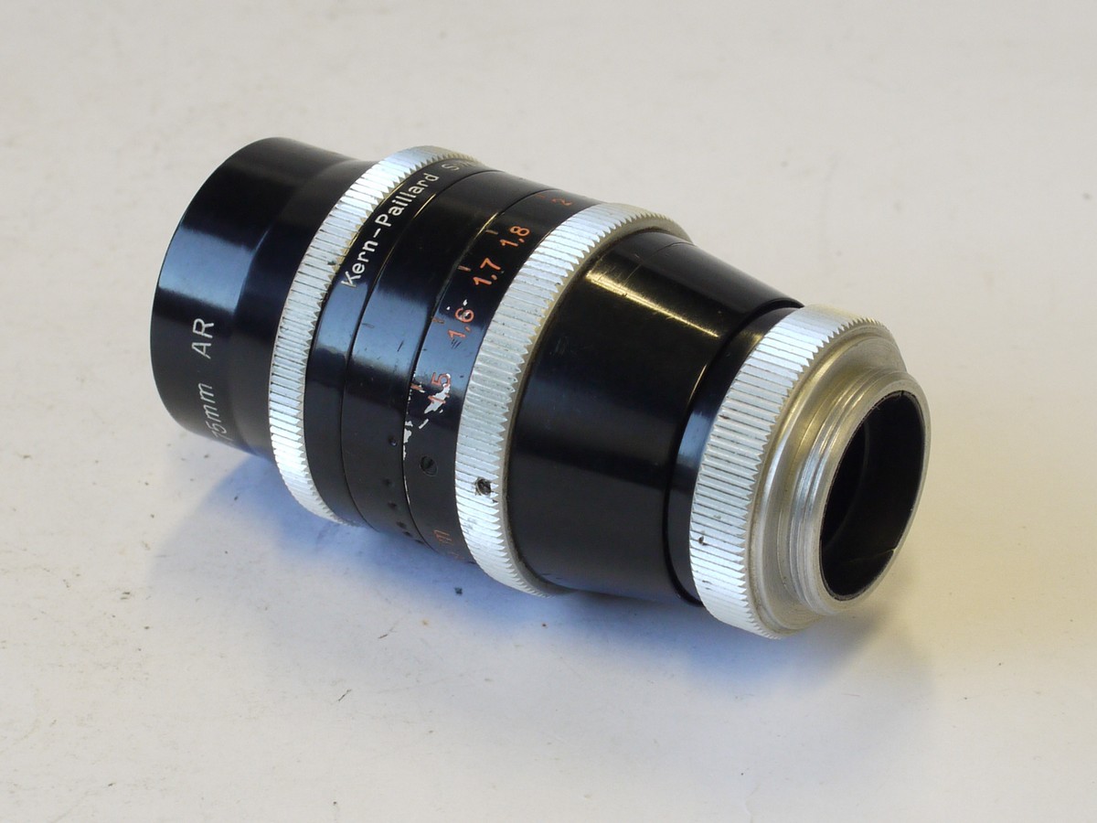 mwclassiccameras-20230915-159 Kern 75mm f2.5 Yvar AR 16mm cine C mount lens + makers lens hood & caps