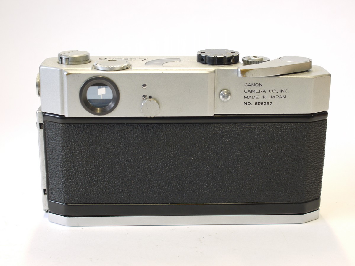 mwclassiccameras-20230922-127 Canon 7 Leica Copy body, selenium cell metered (No.858267)