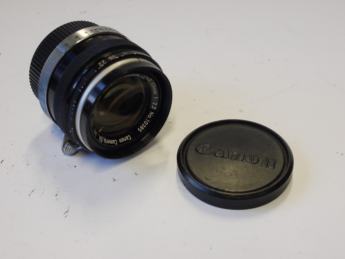 mwclassiccameras-20230922-214 Canon 50mm f2.2 black & chrome Leica L39 RF screw mount lens + Canon front cap & a rear cap