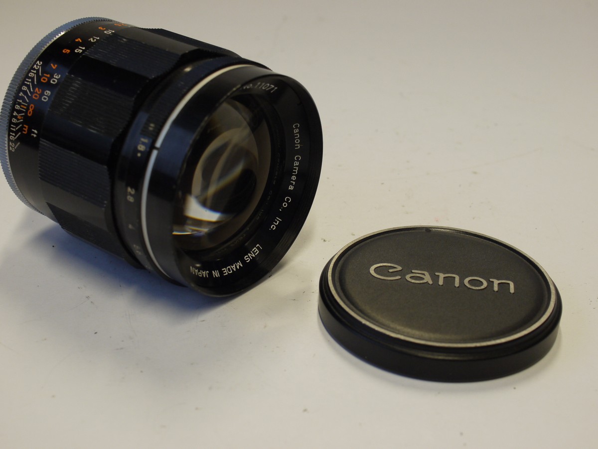 mwclassiccameras-20230922-263 Canon 85mm f1.8 all black Leica L39 Rangefinder coupled screw mount lens. RARE