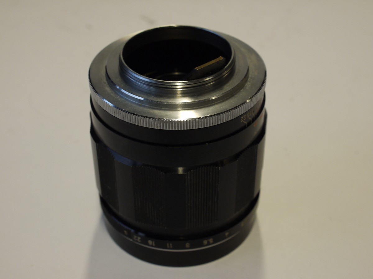 mwclassiccameras-20230922-267 Canon 85mm f1.8 all black Leica L39 Rangefinder coupled screw mount lens. RARE