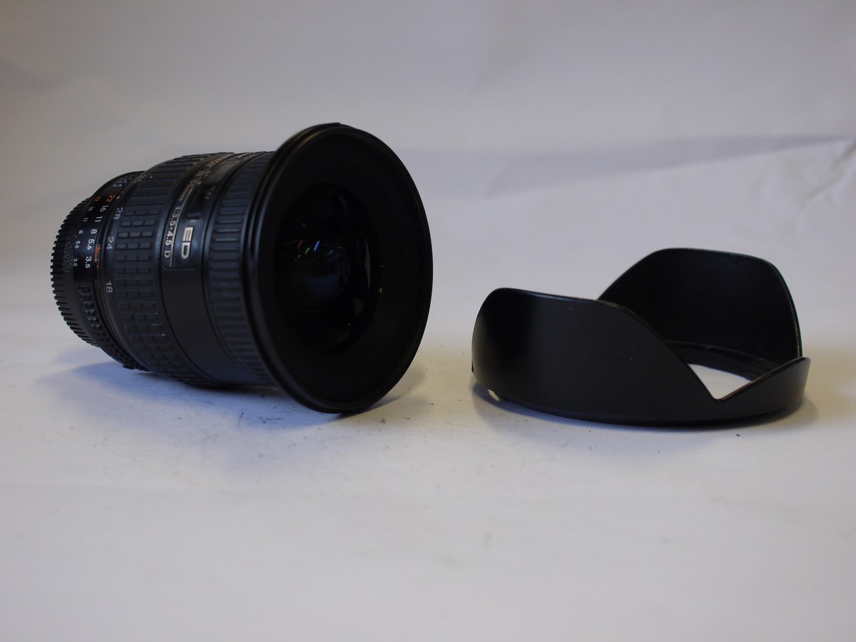 mwclassiccameras-20230929-202 Nikon 18-35mm f3.5-4.5 D AF Nikkor ED IF Aspherical lens + Bayonet lens hood & rear cap