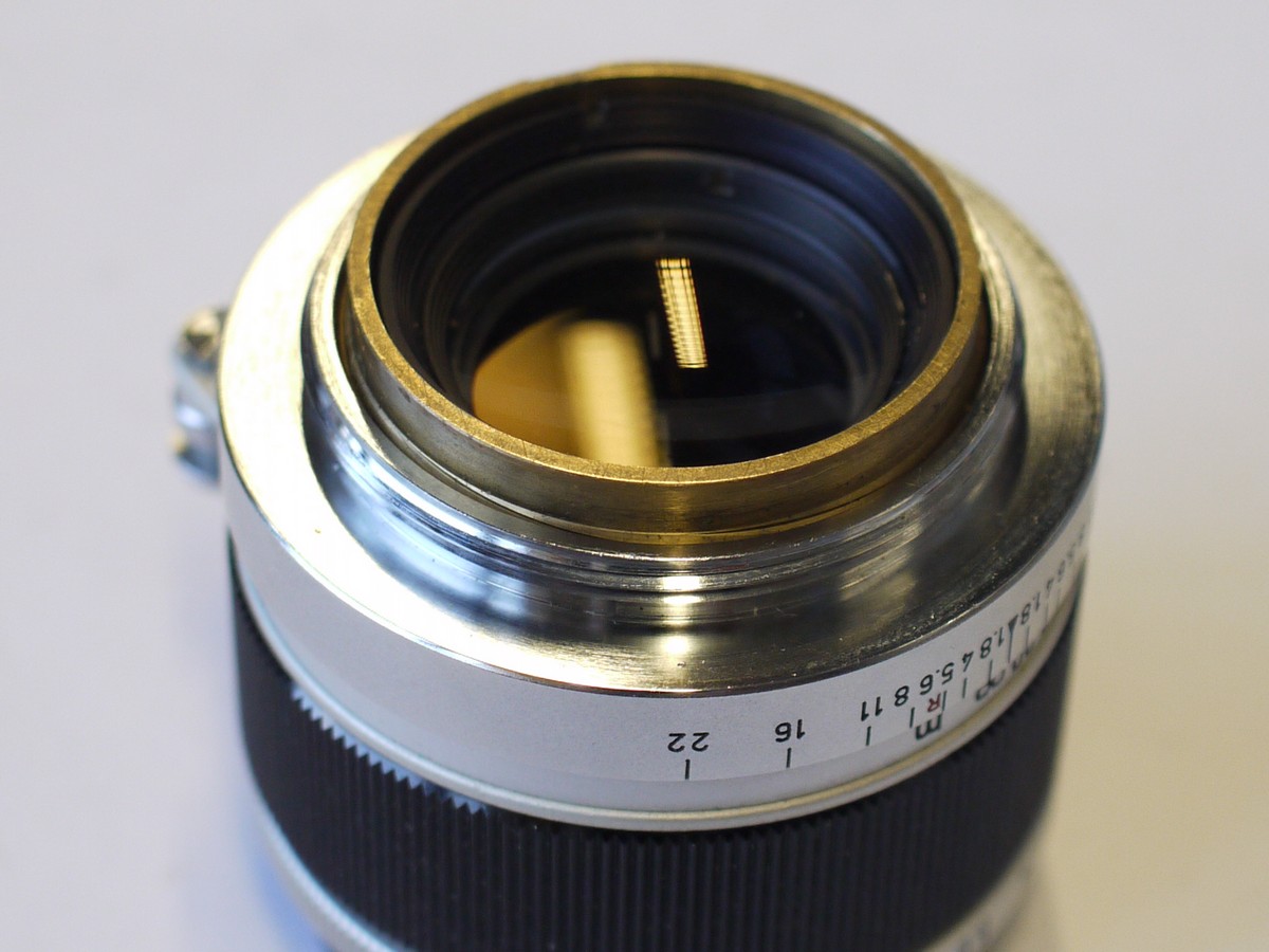 mwclassiccameras-20230929-223 Canon 50mm f1.8 black & chrome Leica L39 RF screw mount lens + rear cap