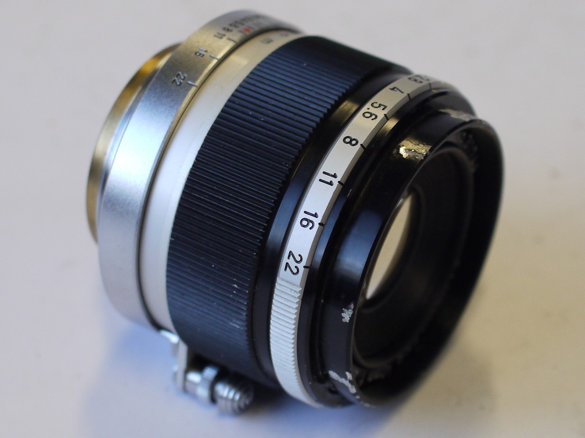 mwclassiccameras-20230929-224 Canon 50mm f2.8 black & chrome Leica L39 RF screw mount lens