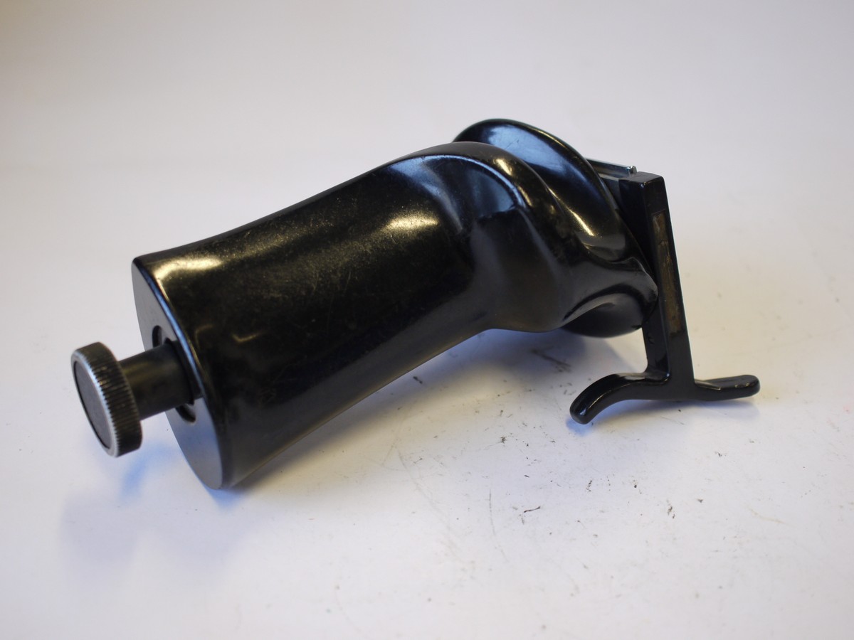 mwclassiccameras-20230929-313 Hasselblad Pistol Grip, shutter coupled with finder trigger