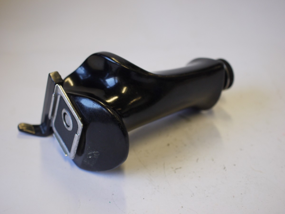 mwclassiccameras-20230929-314 Hasselblad Pistol Grip, shutter coupled with finder trigger