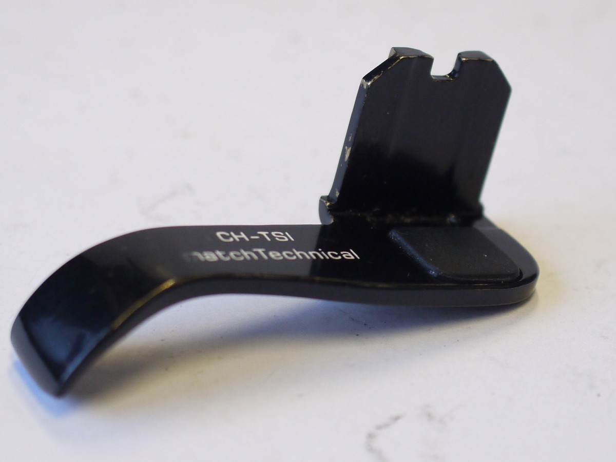mwclassiccameras-20230929-369 Match Technical CH-TSI Thumbs Up EP Mod.1 Grip, black paint, for the Leica M cameras