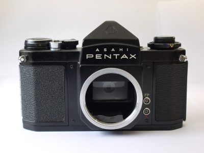 Pentax SV 35mm SLR body, BLACK, M42 screw mount. NON-WORKING SHUTTR/WIND-ON MECHANISM