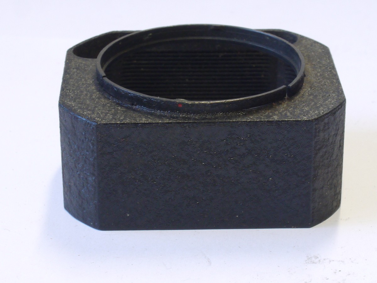 mwclassiccameras-20231020-309 Leitz A42 Push-on black crackle finish square lens hood for the 50mm f1.5 Summarit, without the fixing screw/collar