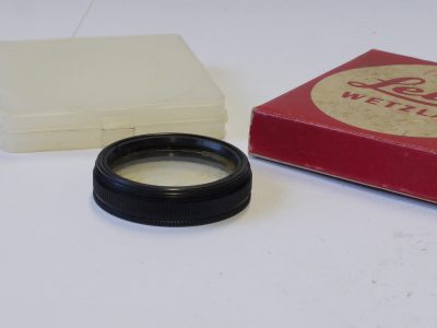 Leitz 44mm screw-in Polarising filter (13358) + Leitz keeper case & Box