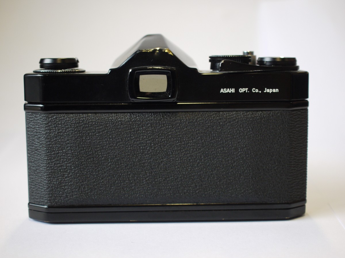 mwclassiccameras-20231020-9 Honeywell Pentax Spotmatic 35mm SLR, BLACK + 50mm f1.4 Super-Multi-Coated TAKUMAR M42 screw mount lens