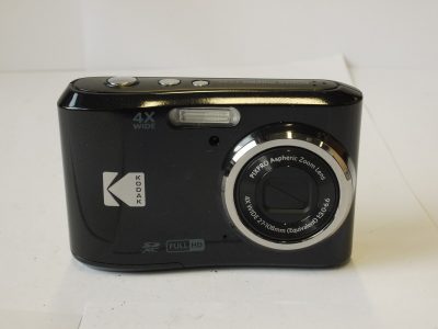 Kodak Pixpro FZ45 16MP Digital compact camera with 27-108mm f3-6.6 4X Wide Aspheric Zoom lens, with strap, instructions & box. Takes AA batteries