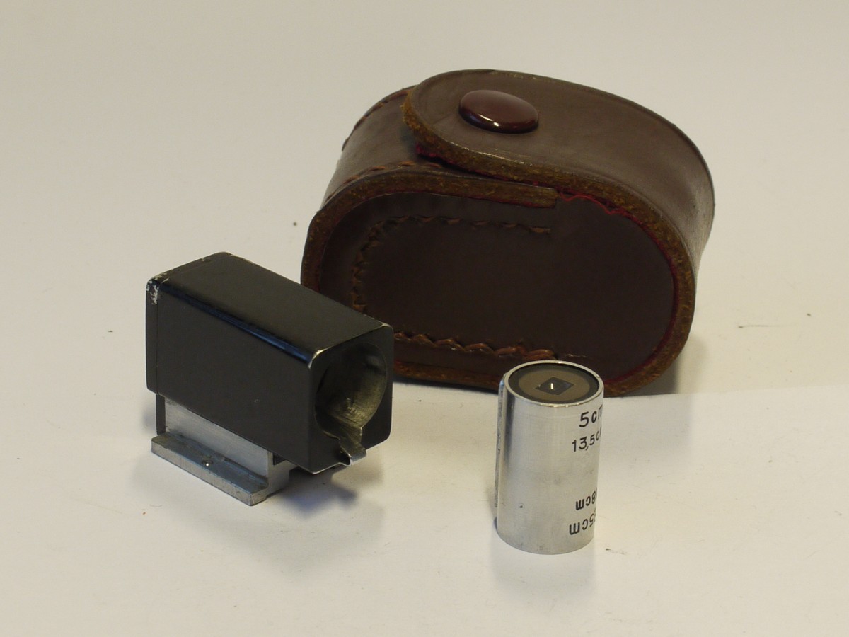 mwclassiccameras-20231027-498 Carl Zeiss Jena square shaped tubular multi-finder, accessory shoe mounting, reversible optical tube, for 50/135mm & 85/180mm (436/1) + leather case. UNCOMMON