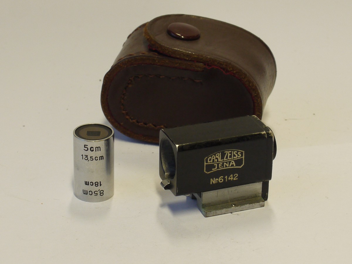 mwclassiccameras-20231027-499 Carl Zeiss Jena square shaped tubular multi-finder, accessory shoe mounting, reversible optical tube, for 50/135mm & 85/180mm (436/1) + leather case. UNCOMMON