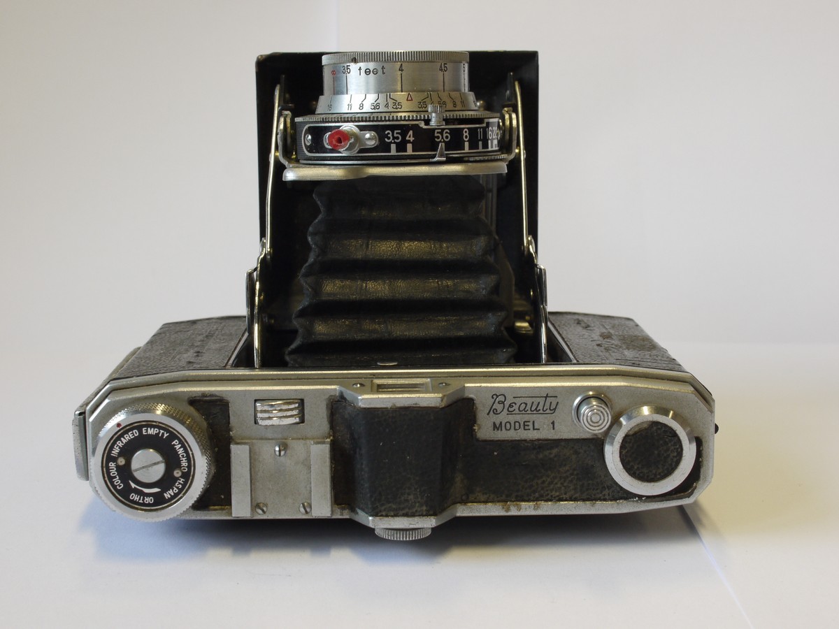 mwclassiccameras-20231027-6 Beauty Six Model 1 c1953 6x6/6.45 on 120 folding camera with 8cm f3.5 Domer lens in TKK shutter. UNCOMMON