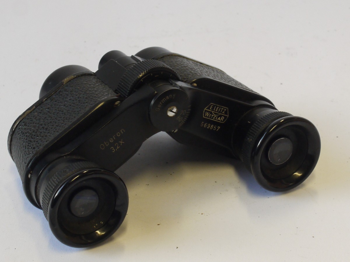 mwclassiccameras-20231027-80 Leitz Wetzlar 3.2X Oberon Compact Ladies Opera Glasses/small binoculars, complete with Carryng case with built-in mirror. UNCOMMON