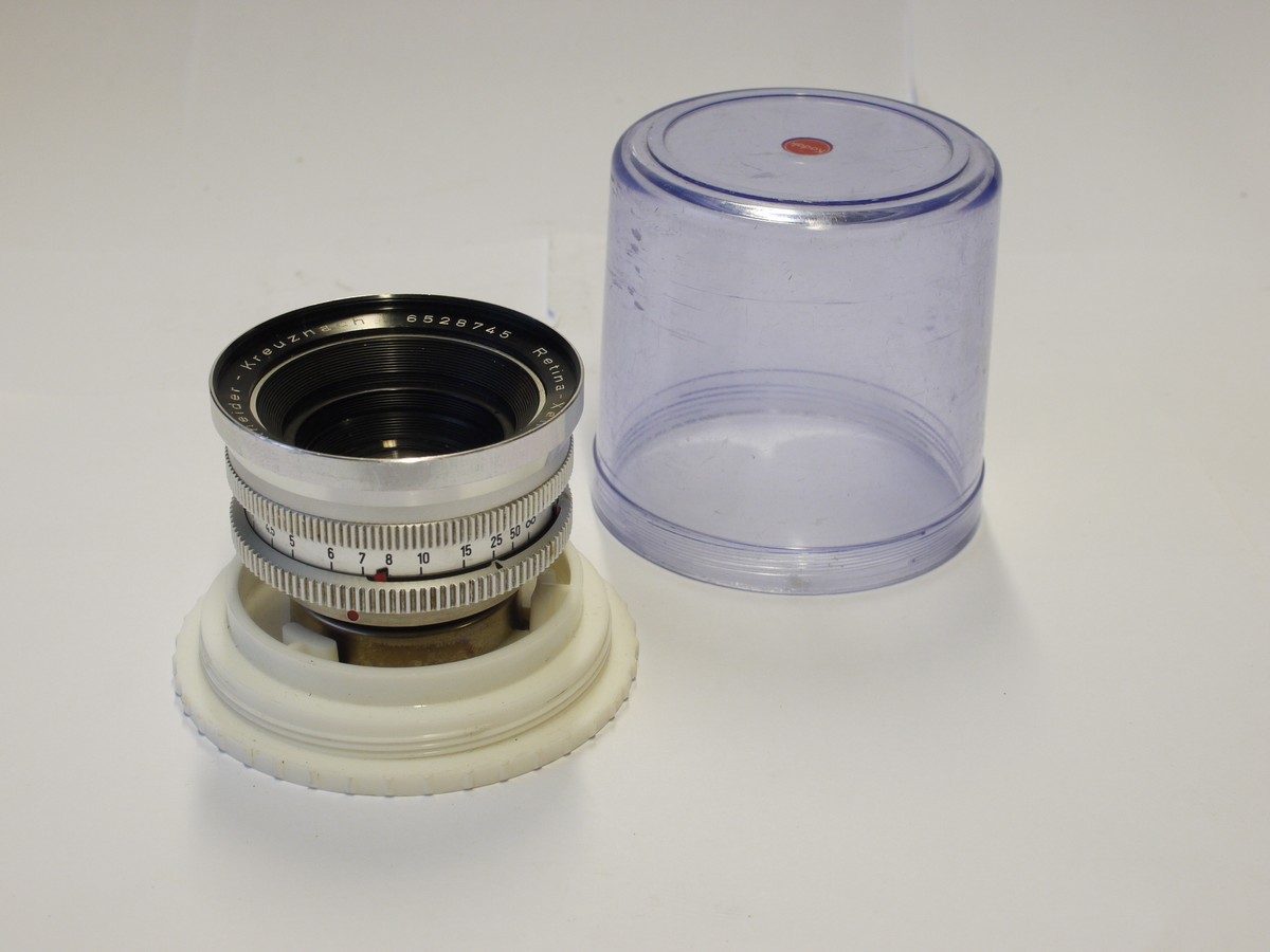 mwclassiccameras-20231103-420 Schneider 50mm f1.9 Retina Xenon high quality, fast lens in Retina Deckel mount + makers keeper case