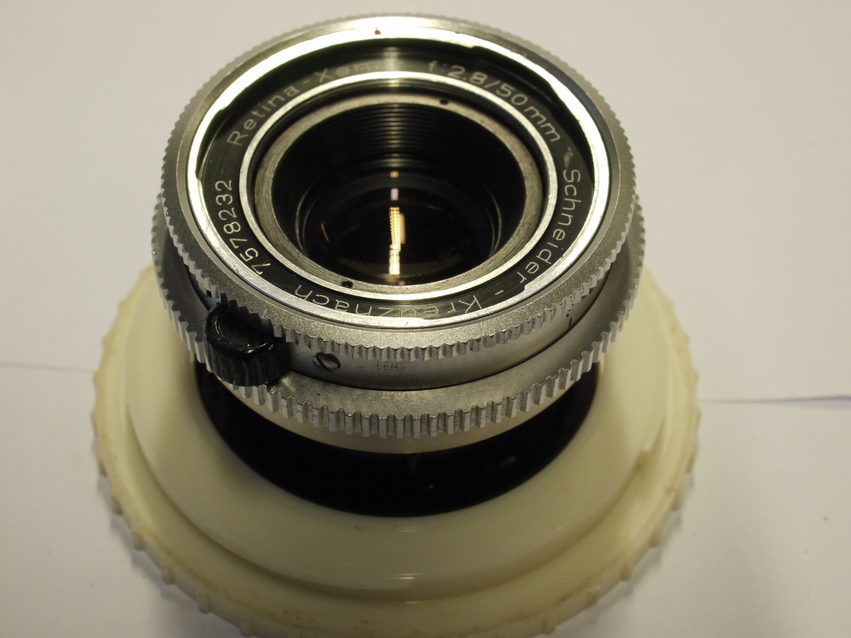 mwclassiccameras-20231103-511 Schneider 50mm f2.8 Xenar Deckel mount lens + Kodak Keepr case