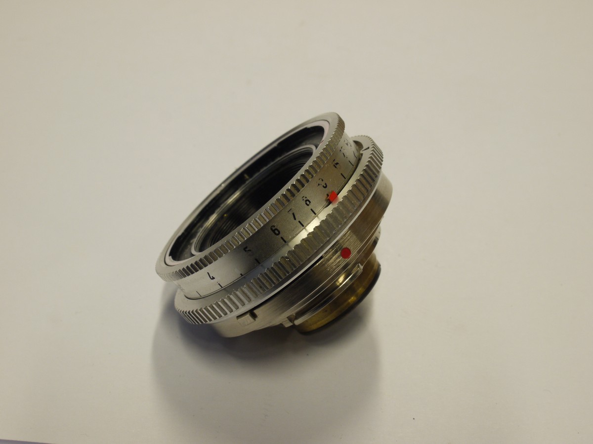 mwclassiccameras-20231103-514 Schneider 50mm f2.8 Xenar Deckel mount lens + Kodak Keepr case