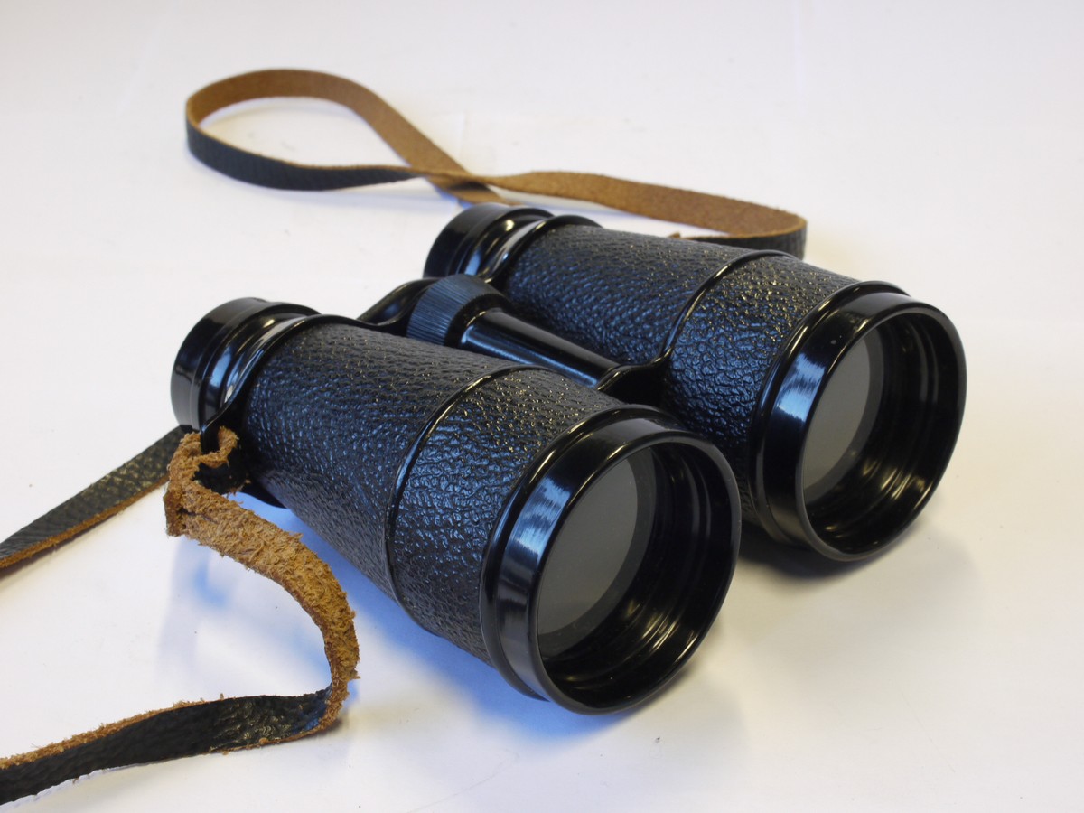 mwclassiccameras-20231110-167 Vicki 4x40 Japanese Opera glass/binoculars, black & chrome + strap & makers Box