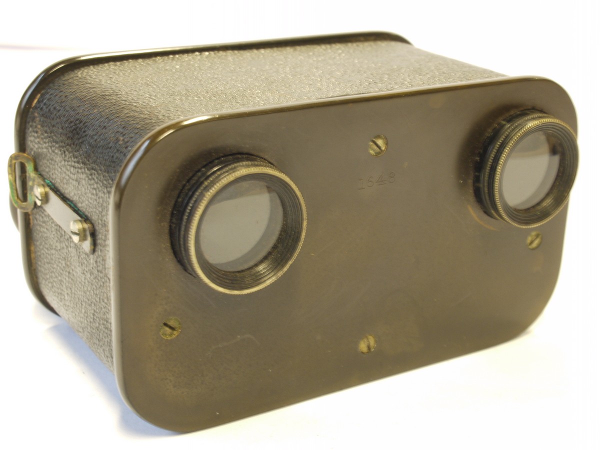 mwclassiccameras-20231110-192 Aitchison & Co X6 Box shaped early vintage binoculars with adjustable eyepieces + makers original fitted leather case. RARE
