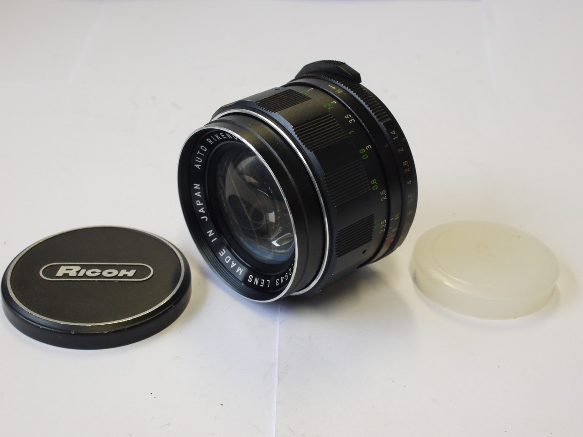 mwclassiccameras-20231110-39 Ricoh 55mm f1.4 Auto Rikenon manual focus M42 screw mount lens + Ricoh caps