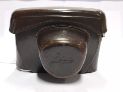 Leitz leather ER case for M2/M3, with strap, small tripod screw size & long nose front