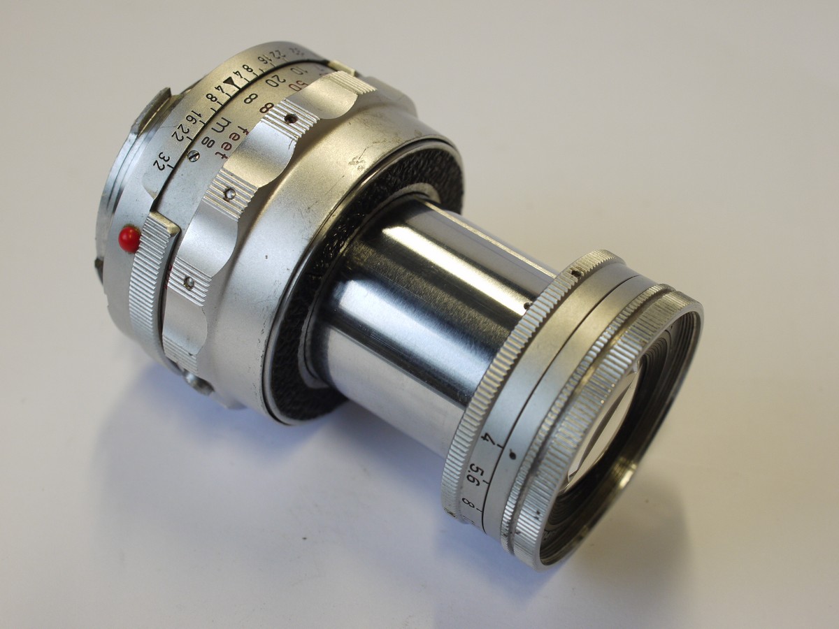 mwclassiccameras-20231117-80 Leitz Wetzlar 9cm f4 Elmar-M chrome, collapsible lens (No.1630314)