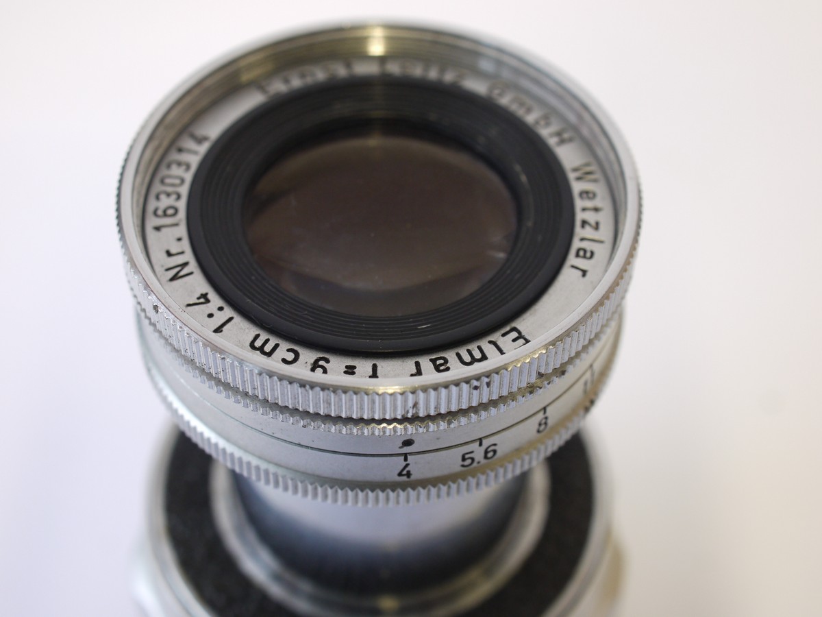 mwclassiccameras-20231117-82 Leitz Wetzlar 9cm f4 Elmar-M chrome, collapsible lens (No.1630314)