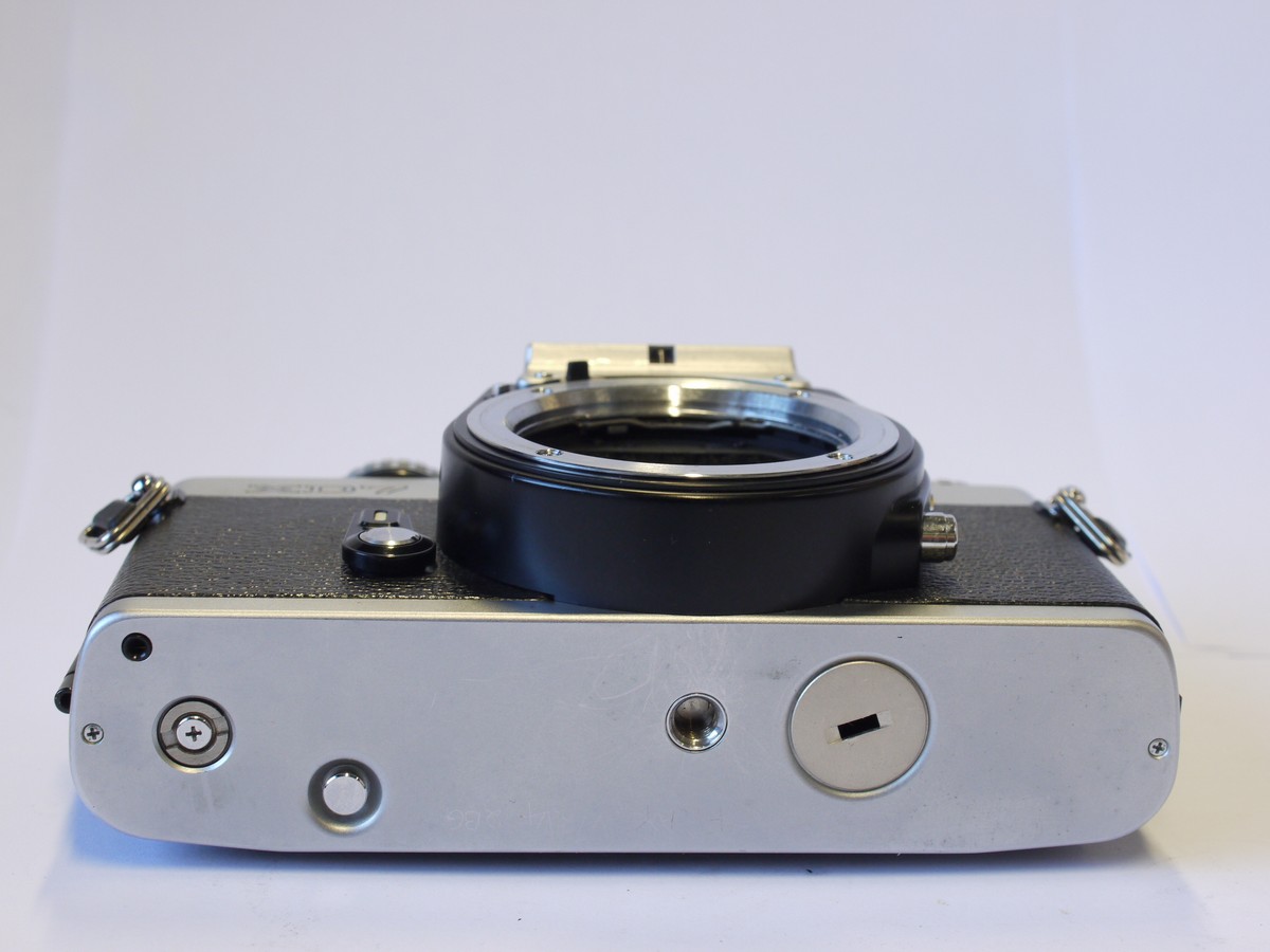 mwclassiccameras-20231124-114 Minolta XD7 chrome 35mm SLR body (as Programm, Aertire Priorit & manualk exposure control