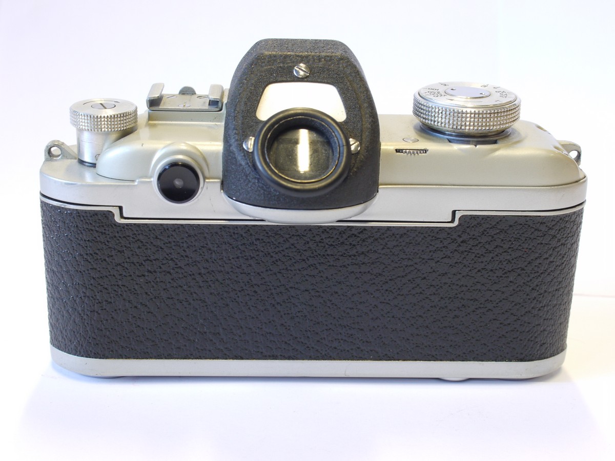 mwclassiccameras-20231124-17 Alpa Model 5 Body, chrome (No.33399) + Alpa Reflex chrome body cap
