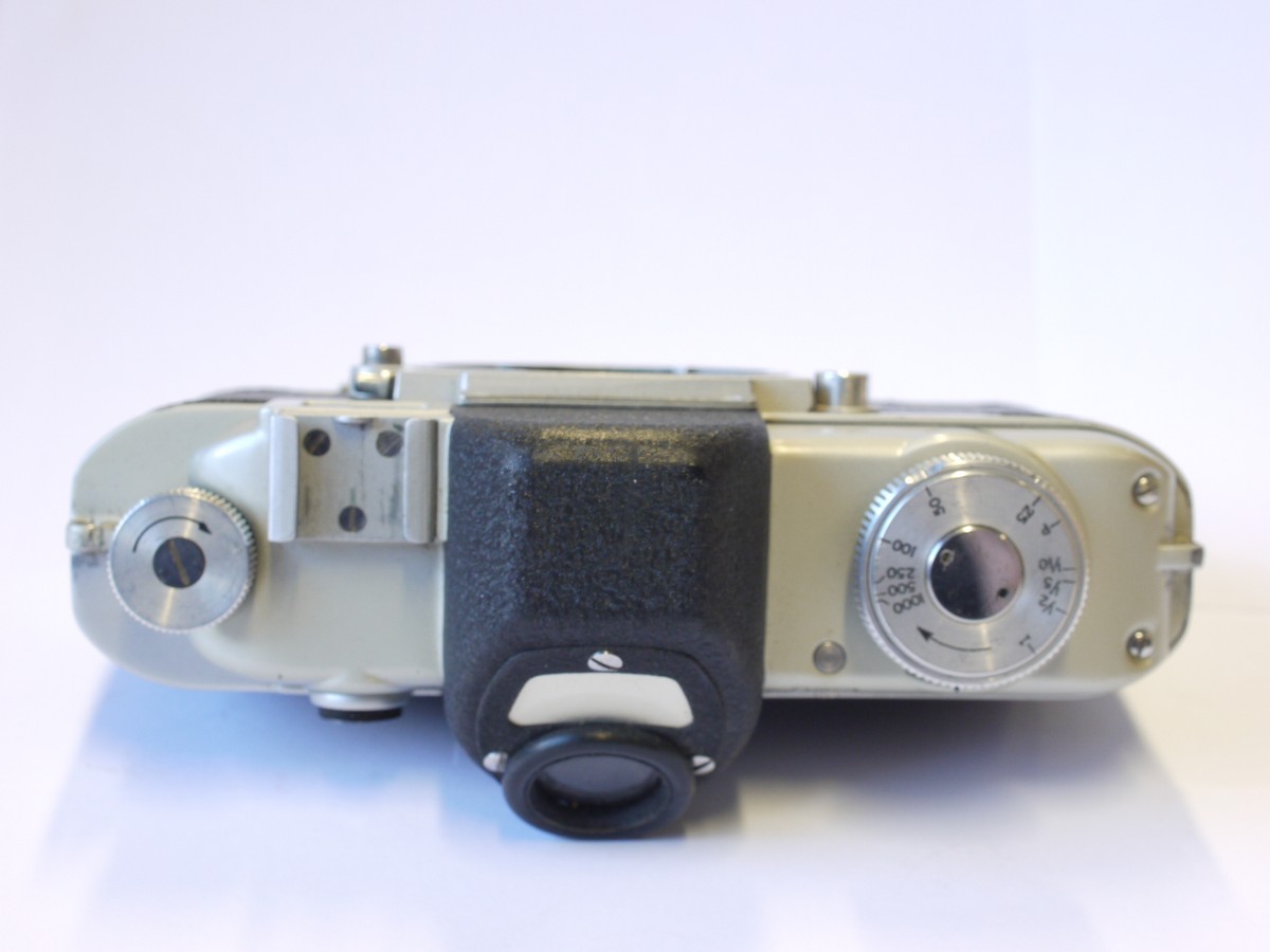 mwclassiccameras-20231124-18 Alpa Model 5 Body, chrome (No.33399) + Alpa Reflex chrome body cap