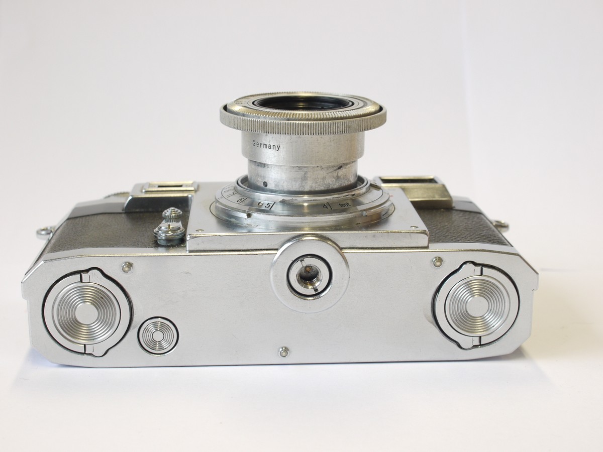 mwclassiccameras-20231124-39 Zeiss Ikon Contax IIa + Carl Zeiss 5cm f3.5 Tessar T coated collapsible lens