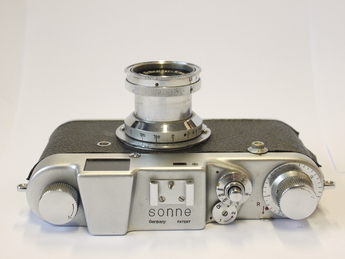 mwclassiccameras-20231124-45 Sonne C4 Leica Copy (Gatto Cav Antonio), Early Version (No.804C), "Germany Patent" + Schneider 50mm f3.5 Xenar coated collapsible L39 RF coupled lens. UNCOMMON. Total producton 600-700